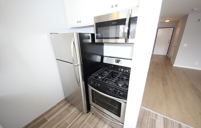 Studio, 1 bath, $1,995, Unit 115