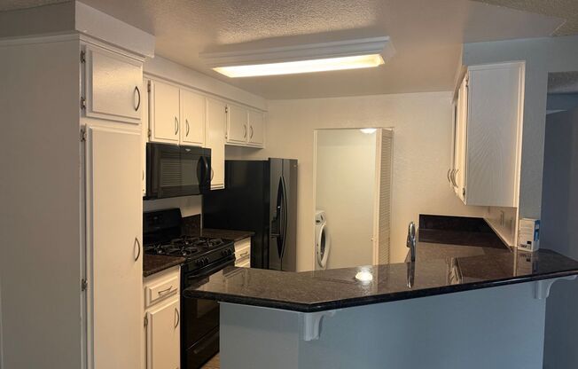 2 beds, 2 baths, 967 sqft, $2,910, Unit 801