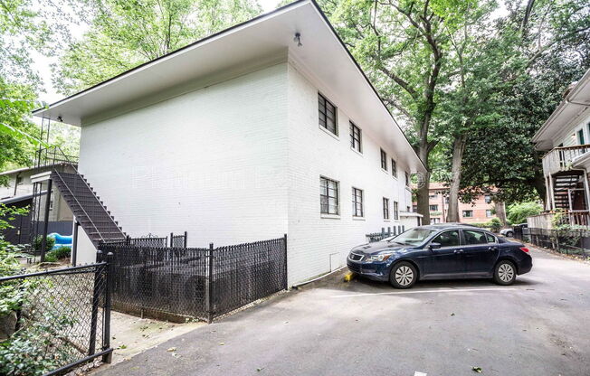 1 bed, 1 bath, 550 sqft, $1,000, Unit 6