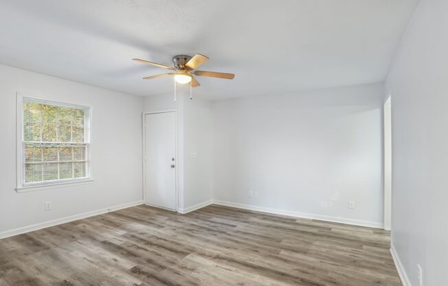 2 beds, 1 bath, $1,575, Unit Unit A