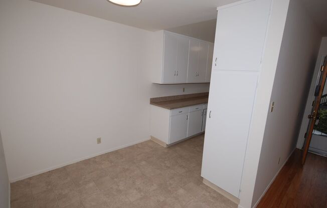 1 bed, 1 bath, $2,495, Unit 07