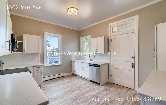 1502 9 AVE