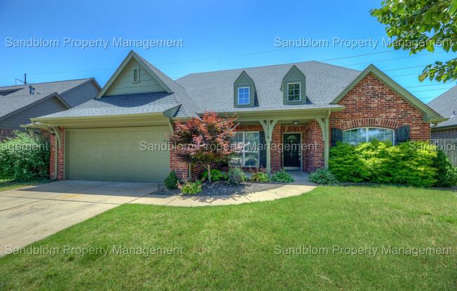 FOR LEASE | Jenks | $2400 Rent | 5 Bed, 3 Bath Home