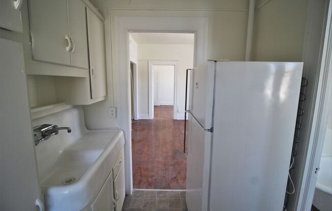 1 bed, 1 bath, 2 sqft, $950, Unit #504