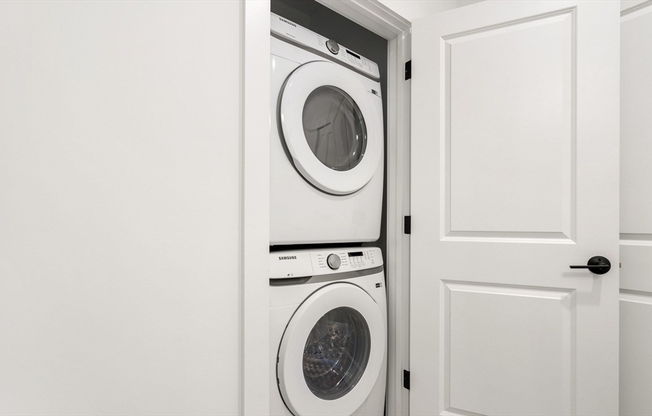 1 bed, 1 bath, 550 sqft, $2,300, Unit 601