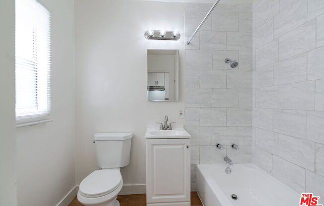 1624 S ST ANDREWS PL