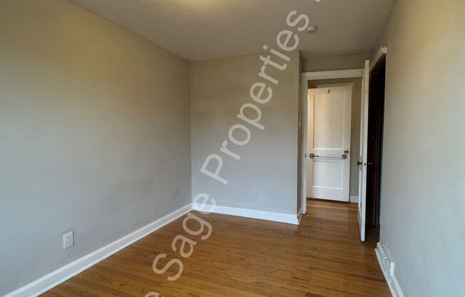 3 beds, 1 bath, $1,595