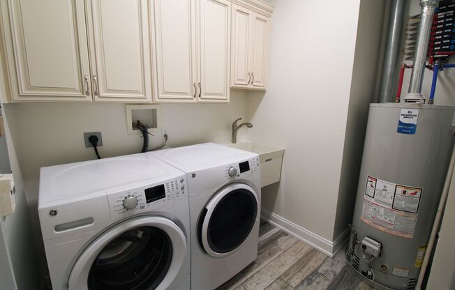 2 beds, 2 baths, 1,450 sqft, $2,250, Unit 218-01UP