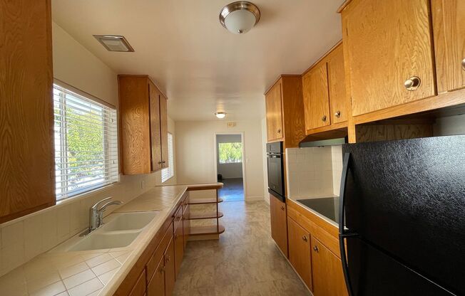 1 bed, 1 bath, $1,995