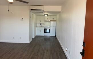 Hampton Court Apartments