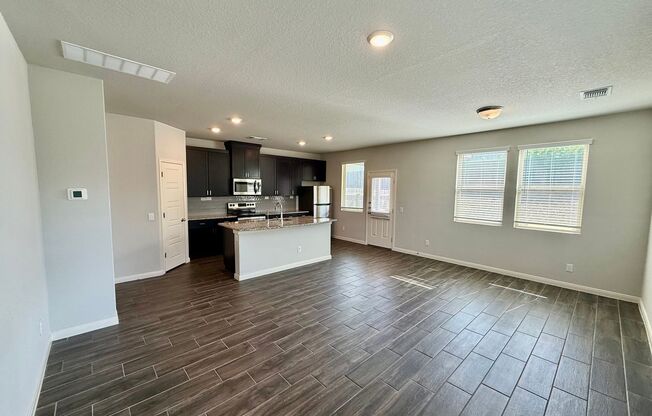 Lovely 3 bedroom/2.5 bath home in small neighborhood Sydney Cove in Cibolo.