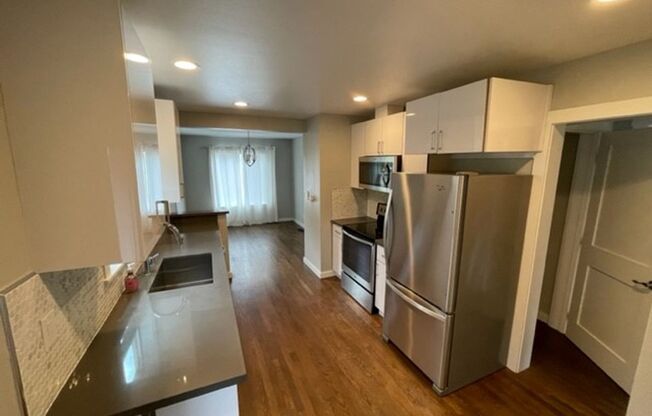 Wonderfully Remodeled Columbia City Home For Rent!