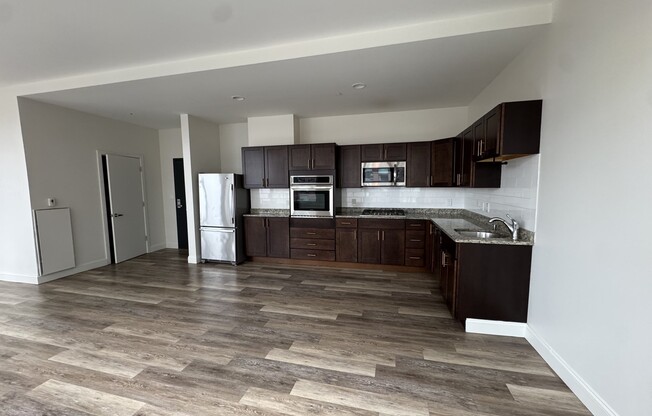 1 bed, 1 bath, 937 sqft, $3,500, Unit 502