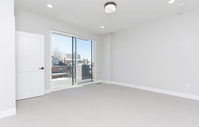 3 beds, 3.5 baths, $3,995, Unit 1248 Josephine St