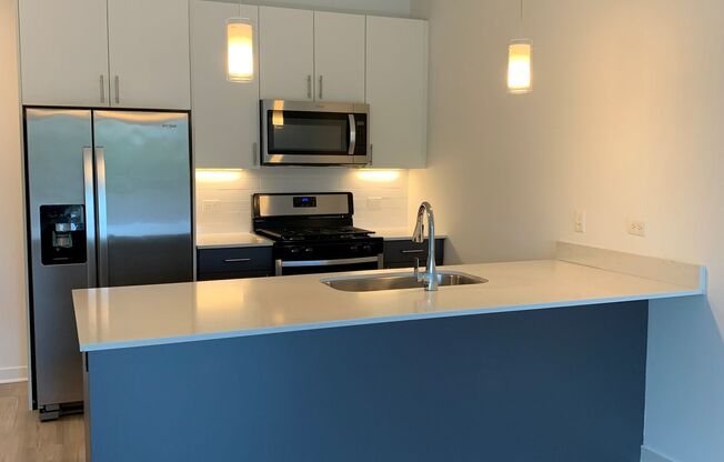 1 bed, 1 bath, 739 sqft, $2,195, Unit 409