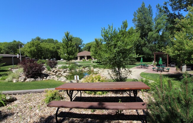 2 beds, 1 bath, 799 sqft, $1,045