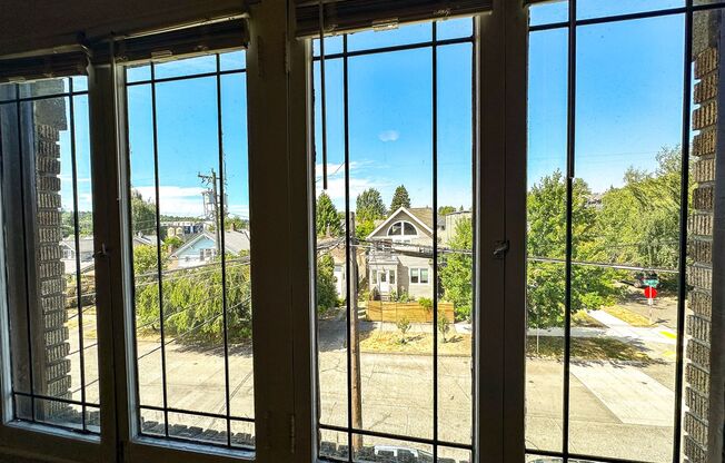 1 bed, 1 bath, 590 sqft, $2,295, Unit 15