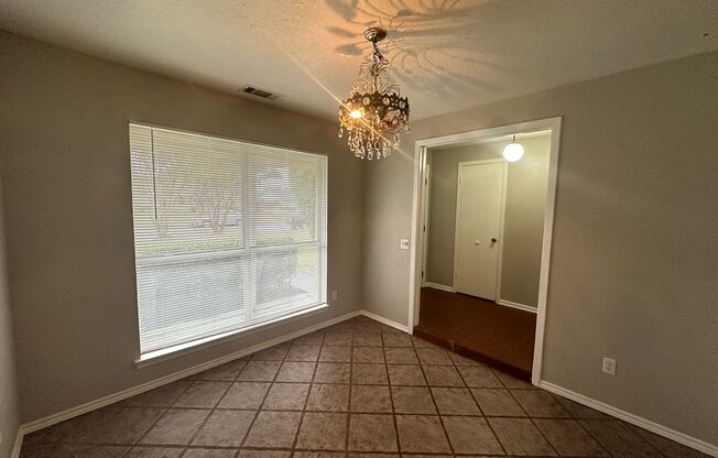 3 beds, 2 baths, $2,500