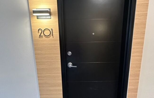 1 bed, 1 bath, 585 sqft, $1,449, Unit 201