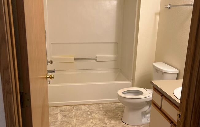 1 bed, 1 bath, 725 sqft, $1,125, Unit 3665C