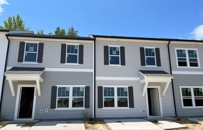3BD/2.5BTH Townhome – Villages at Mallard Creek AVAILABLE SEPTEMBER 2025