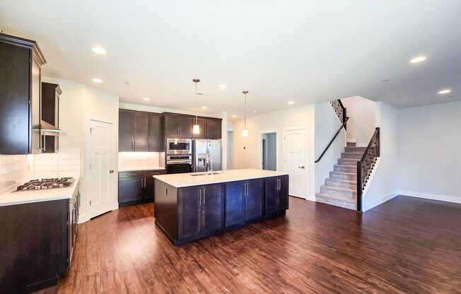 5BD Martha Lake Home