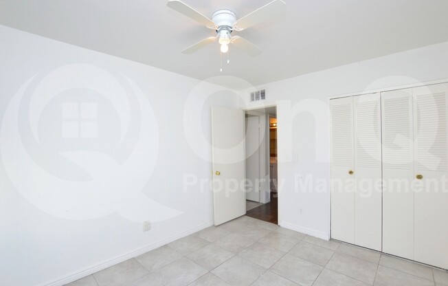 2331 W CARSON DR