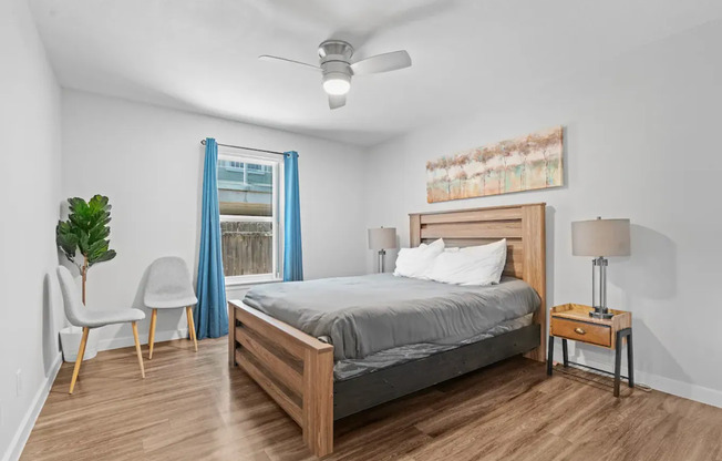 2 beds, 2 baths, $1,166, Unit 209