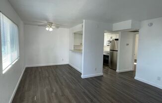 1 bed, 1 bath, $1,100, Unit 112