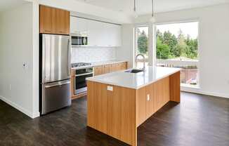 Multnomah Station Apartments kitchen