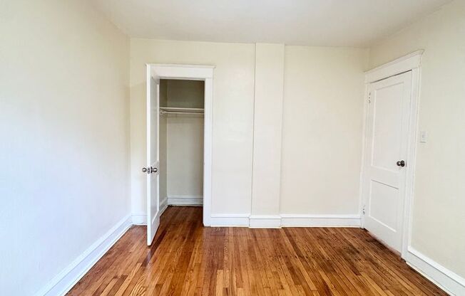 1 bed, 1 bath, $1,095, Unit E5