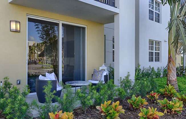 The District Boynton - Near I-95 - private patios and balconies