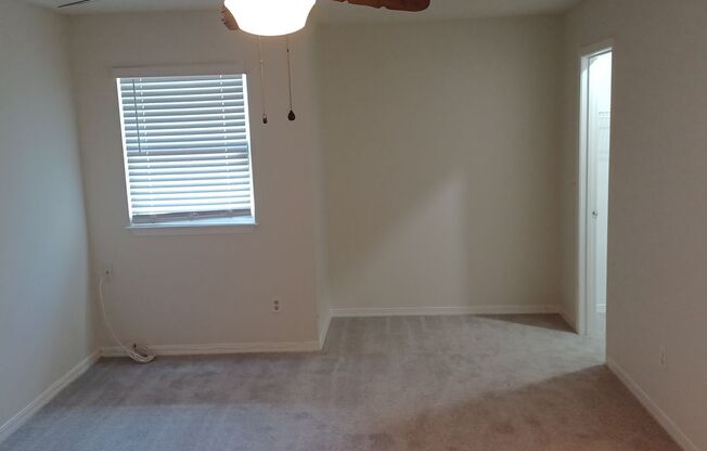 2 beds, 2 baths, $1,250