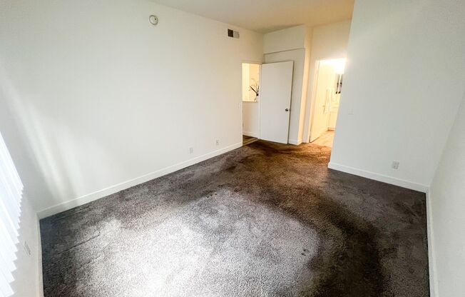 Cambridge Court Apartments