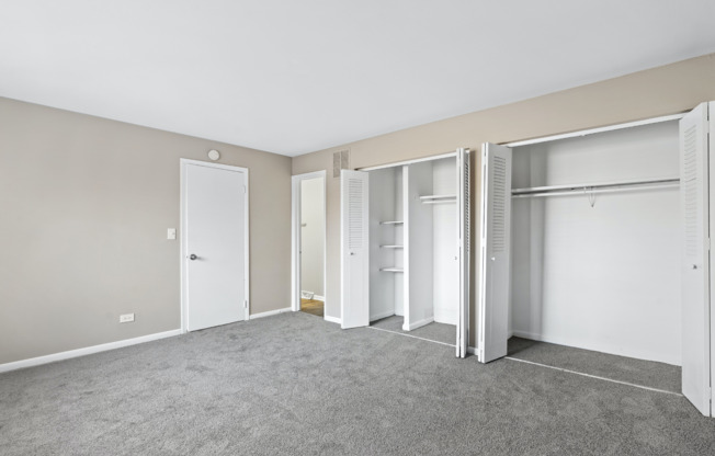Vast Closet Space | Apartments for Rent in Woodridge, IL | The Townhomes at Highcrest