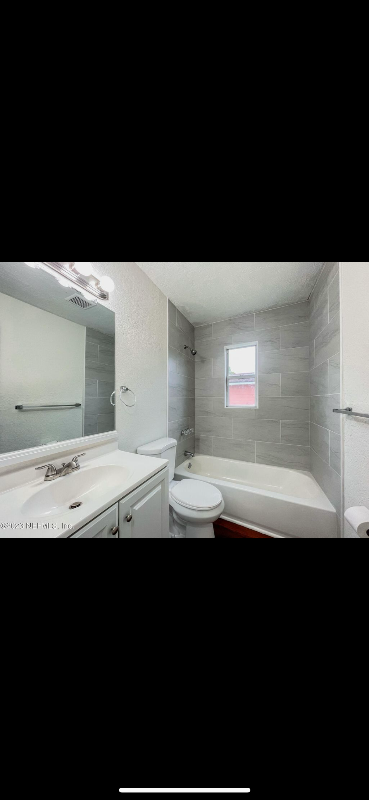 1122 W 31 ST