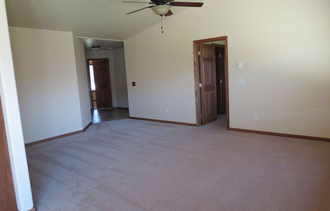 2 beds, 2 baths, $1,650