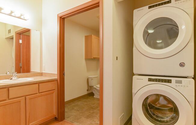 1 bed, 1 bath, $1,400, Unit 105