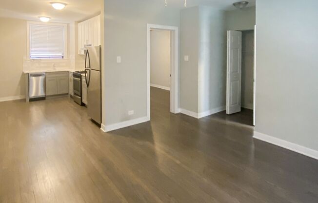 1 bed, 1 bath, 590 sqft, $1,875, Unit 1946-1O