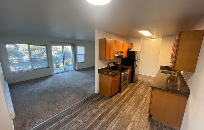 2 beds, 2 baths, 1,060 sqft, $2,995, Unit 3520 - 301