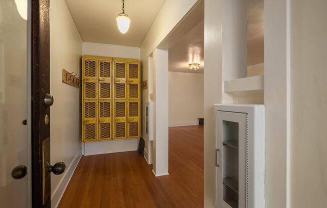 Charming 3 Bedroom In The Heart Of Stadium District