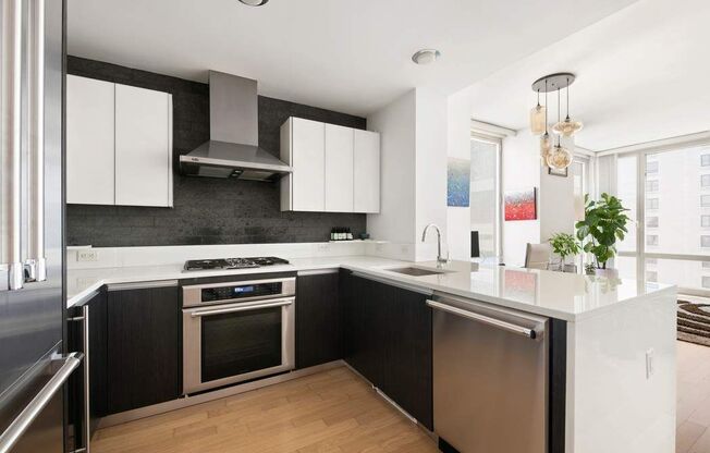 1 bed, 1.5 baths, 890 sqft, $6,000, Unit 1106
