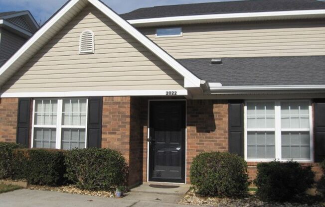 2022 Lillian Dr