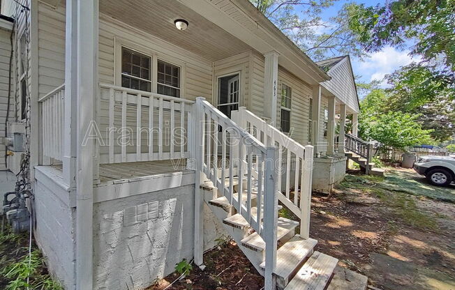 463 RAMONA ST NE