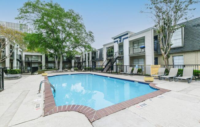 a pool outside of a building