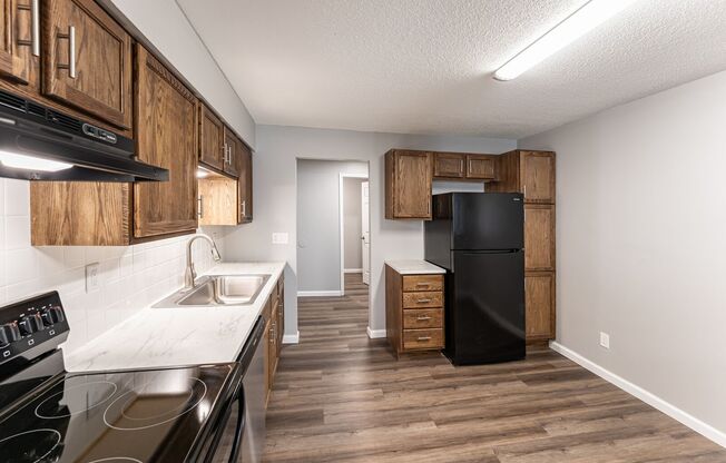 3 beds, 2 baths, 1,350 sqft, $1,455, Unit 201