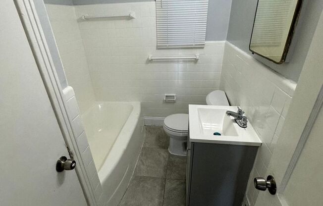 Studio, 1 bath, 600 sqft, $800