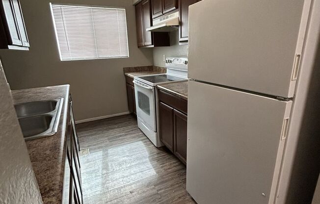 2 beds, 1 bath, 812 sqft, $1,025, Unit #118