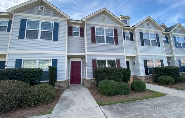 2 bedroom 2.5 bath townhome in Springlakes