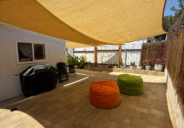 1413 TOBIAS DR